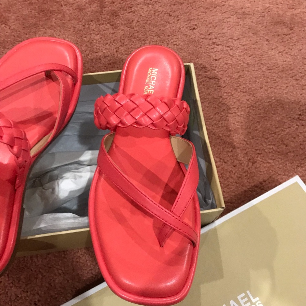 Micheal Kors brand new Thong slide faux leather - Picture 4 of 12